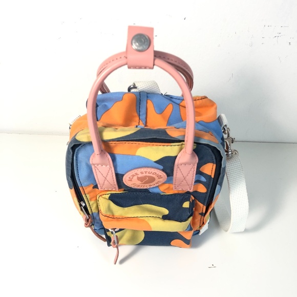 Acne Studios x Fjällräven Clutch mini backpack - Picture 4 of 7